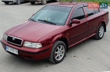 Ліфтбек Skoda Octavia 1998 в Кременці