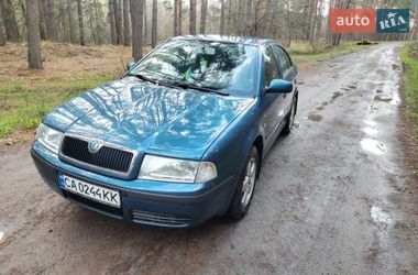 Ліфтбек Skoda Octavia 2003 в Києві