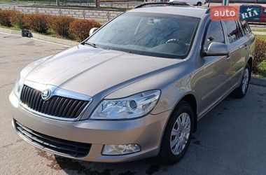 Універсал Skoda Octavia 2009 в Чернігові