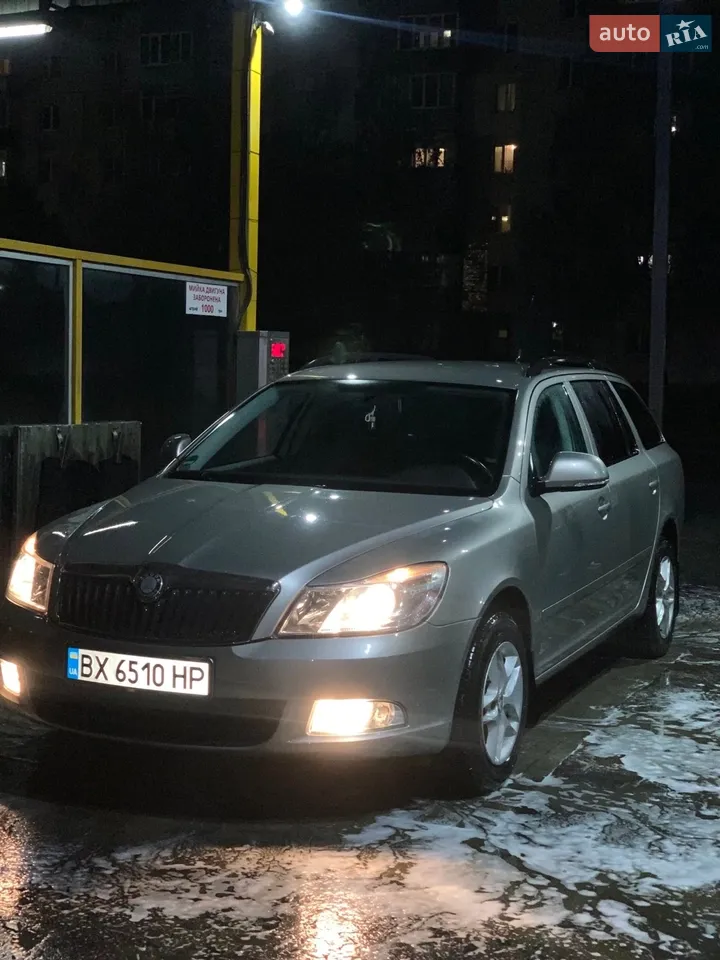 2010 Skoda Octavia - мініатюра 20