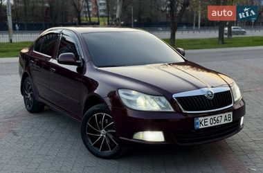 Ліфтбек Skoda Octavia 2010 в Дніпрі