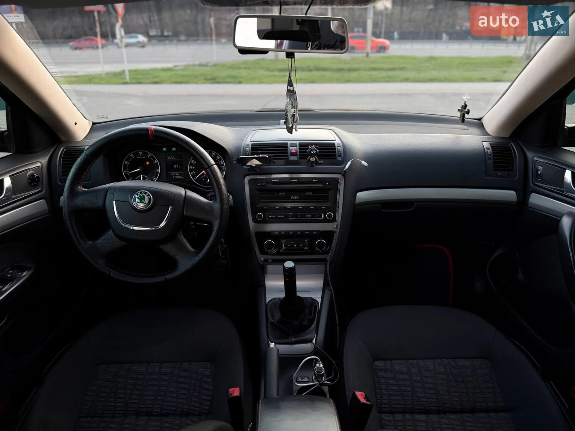2010 Skoda Octavia - мініатюра 11