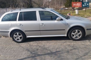 Универсал Skoda Octavia 2003 в Костополе