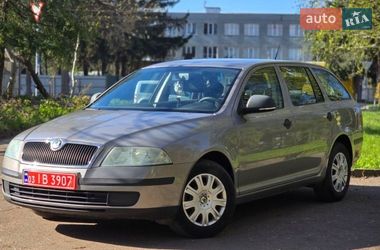 Универсал Skoda Octavia 2011 в Ровно