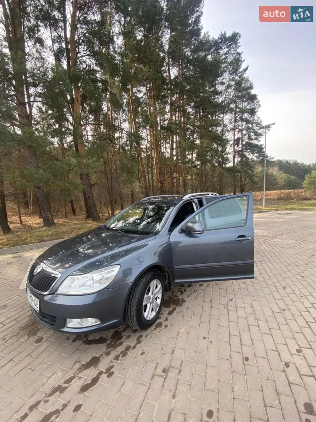 2010 Skoda Octavia - мініатюра 2