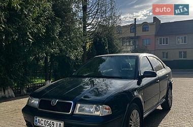 Лифтбек Skoda Octavia 1999 в Луцке