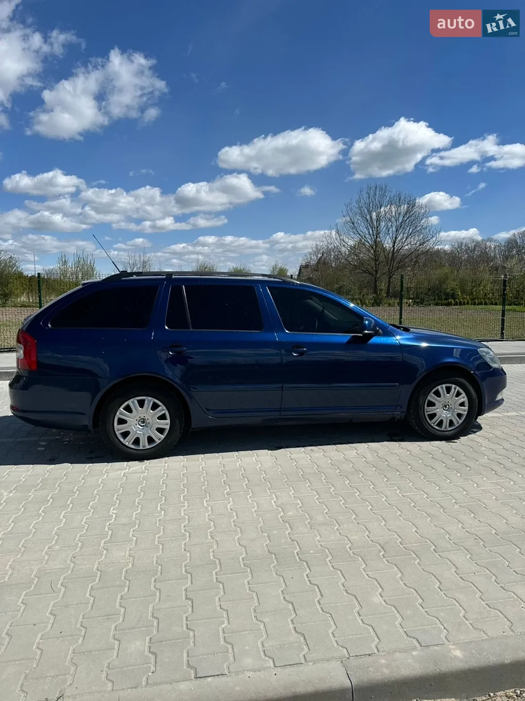 Skoda Octavia 2010 VIN TMBHK61ZXB2039697 фото оголошення 4 з 22