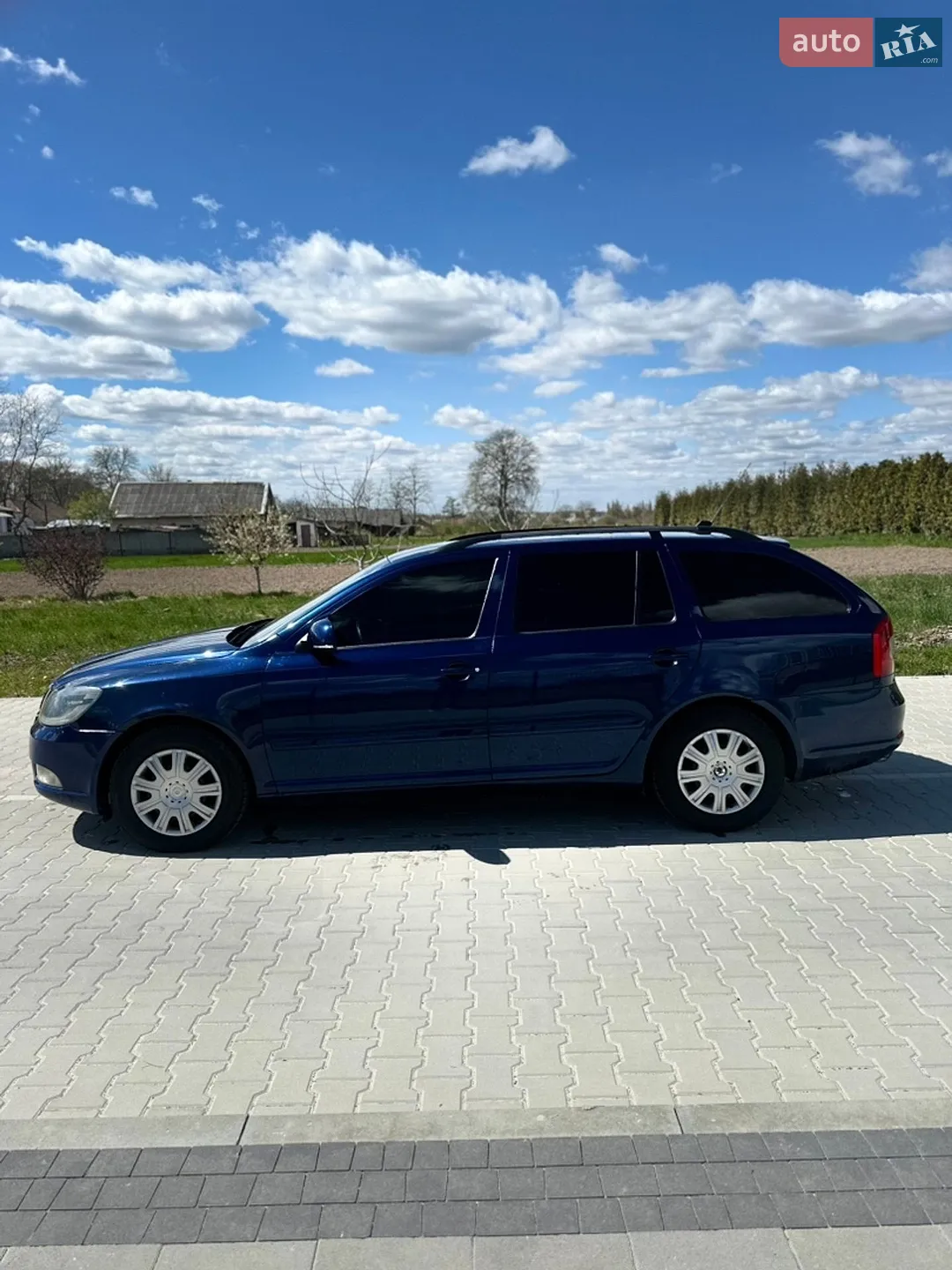 Skoda Octavia 2010 VIN TMBHK61ZXB2039697 фото оголошення 9 з 22