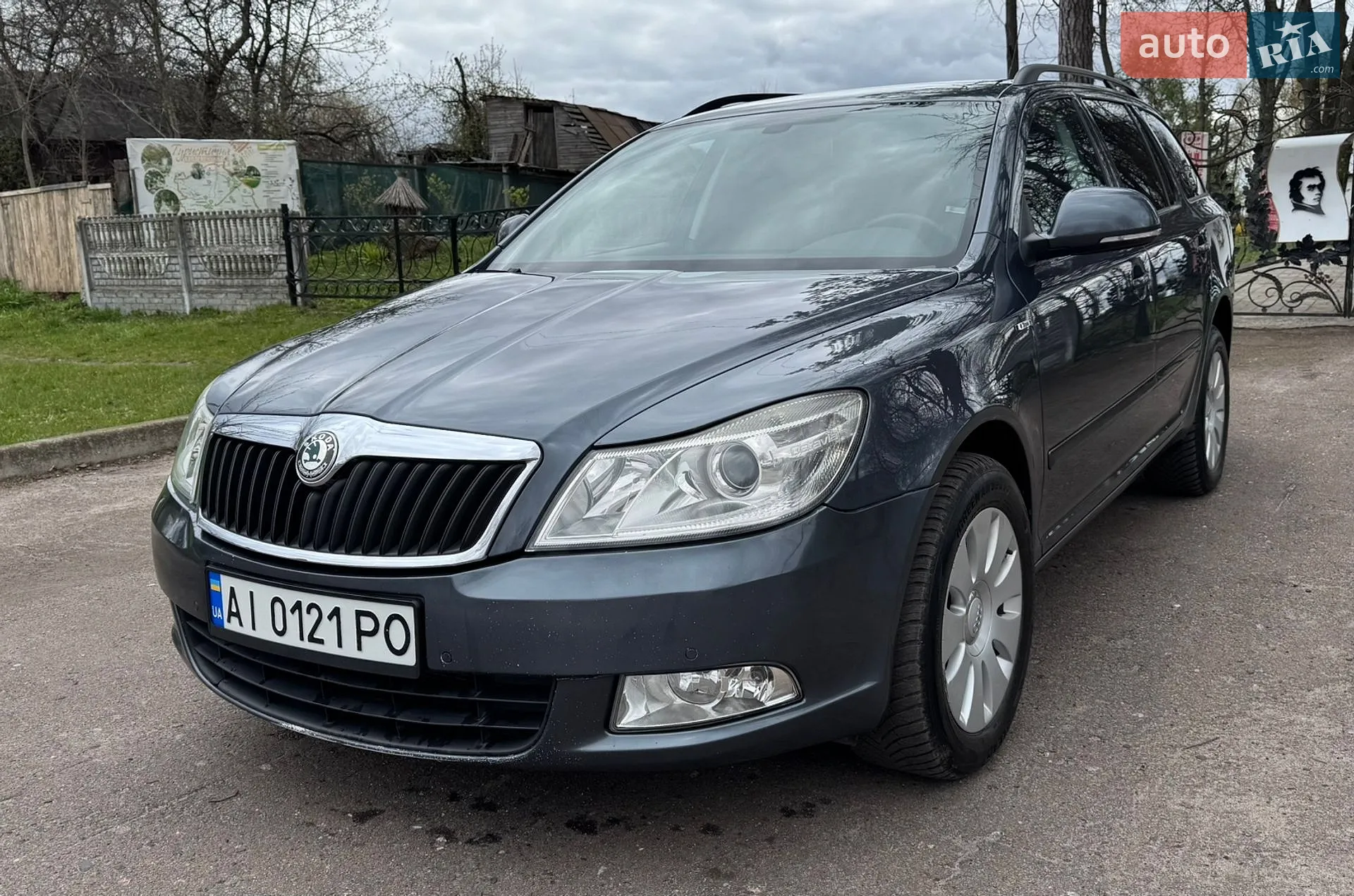 2010 Skoda Octavia - мініатюра 2
