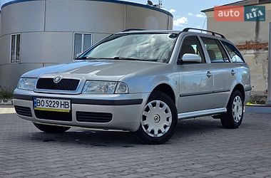 Универсал Skoda Octavia 2005 в Гусятине