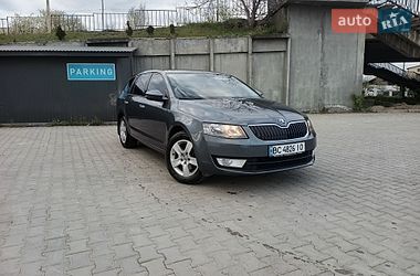 Універсал Skoda Octavia 2016 в Дрогобичі