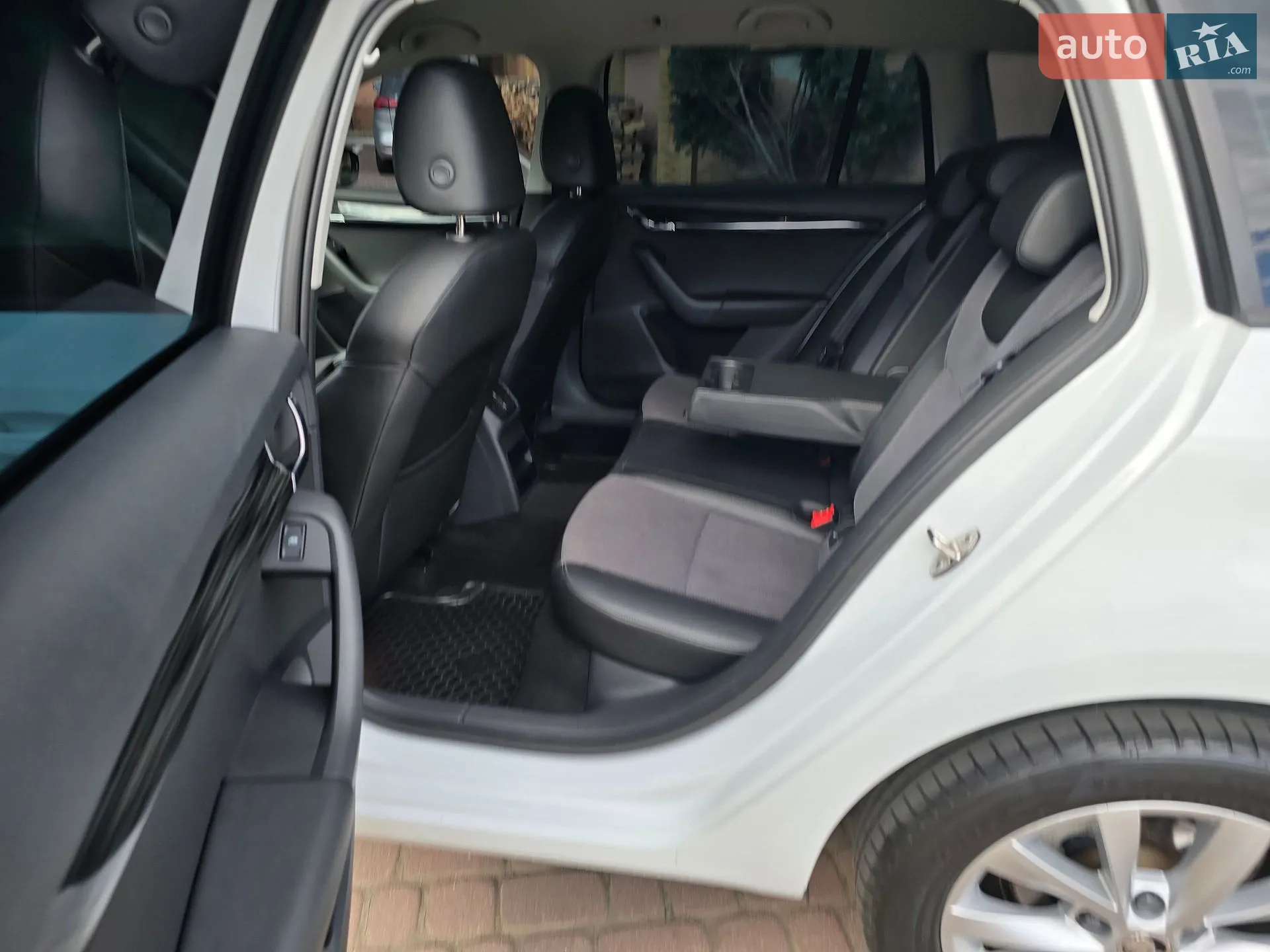 2019 Skoda Octavia - мініатюра 36
