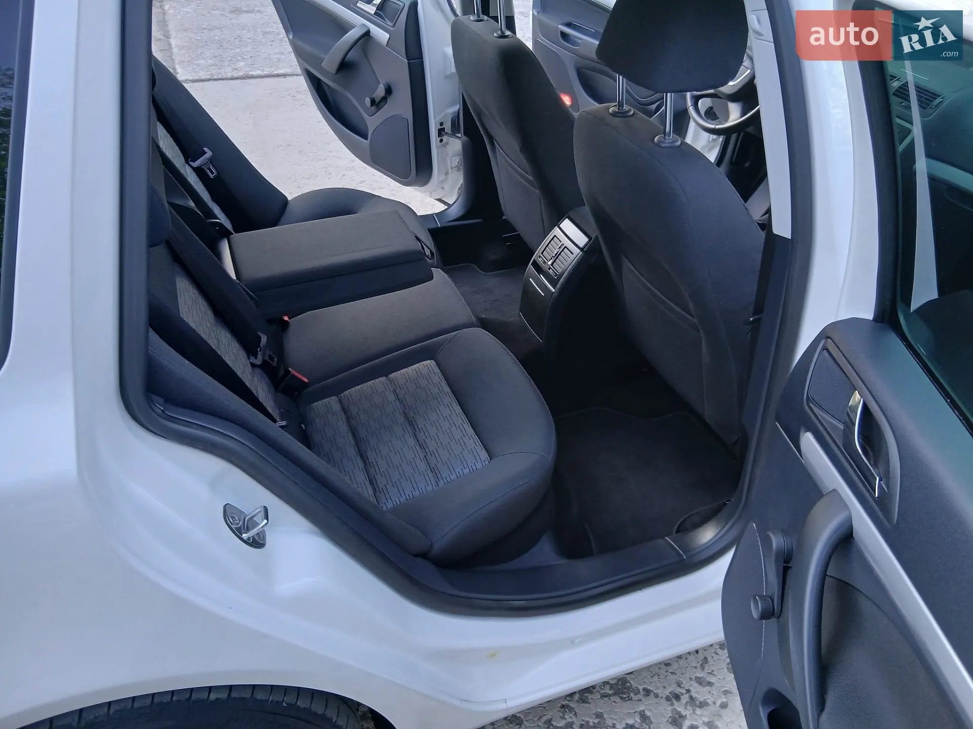 2013 Skoda Octavia - мініатюра 23