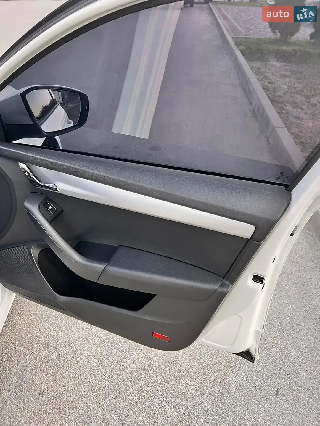 2017 Skoda Octavia - мініатюра 8