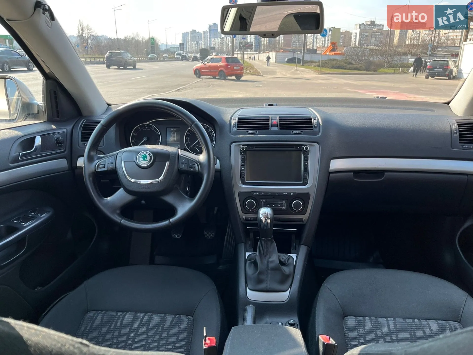 2010 Skoda Octavia - мініатюра 11