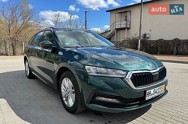 Универсал Skoda Octavia 2020 в Житомире