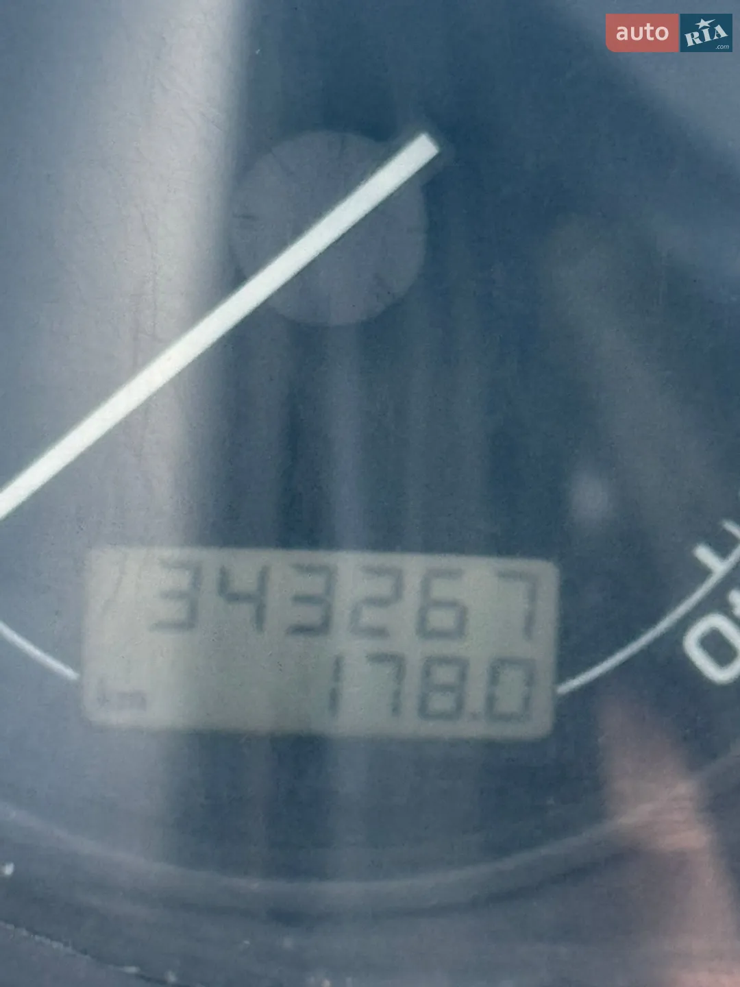 Skoda Octavia 2004 VIN TMBBL41U84B011167 фото оголошення 4 з 19