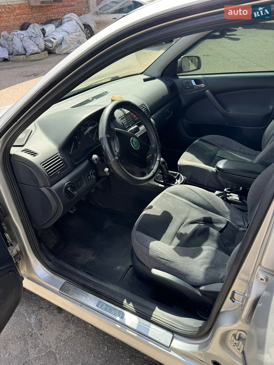 Skoda Octavia 2004 VIN TMBBL41U84B011167 фото оголошення 7 з 19