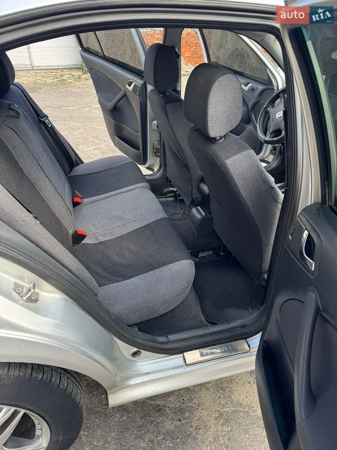 Skoda Octavia 2004 VIN TMBBL41U84B011167 фото оголошення 11 з 19