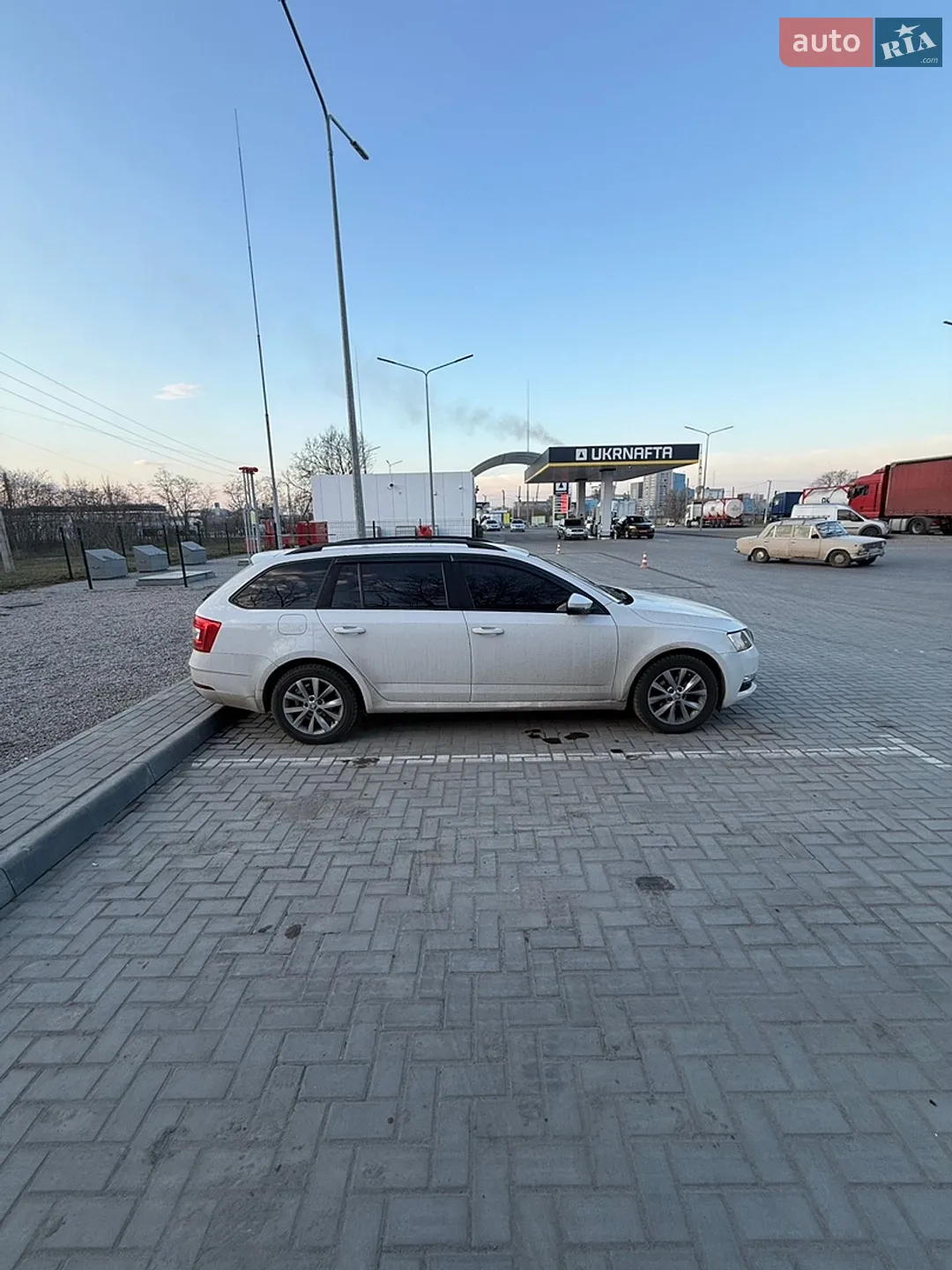2017 Skoda Octavia - мініатюра 2