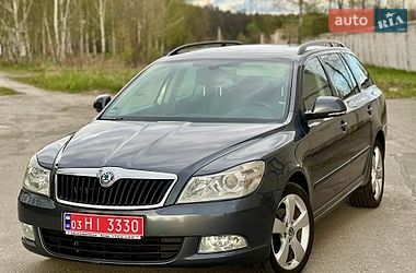 Универсал Skoda Octavia 2010 в Звягеле
