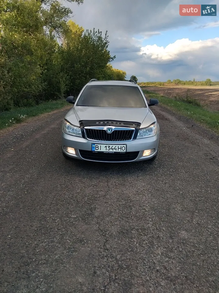 2010 Skoda Octavia - мініатюра 14