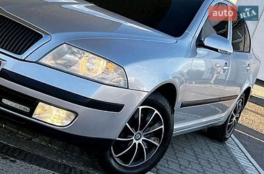 Лифтбек Skoda Octavia 2008 в Смыге