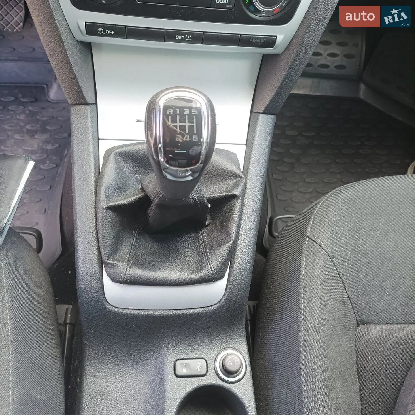 2011 Skoda Octavia - мініатюра 49