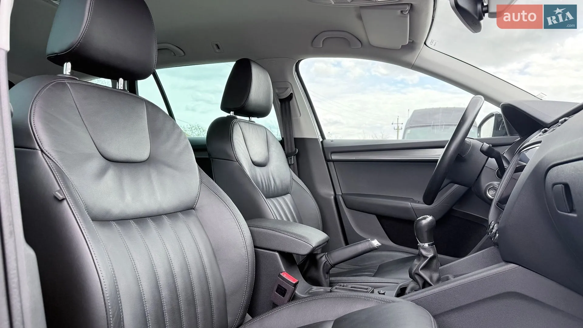 2019 Skoda Octavia - мініатюра 35