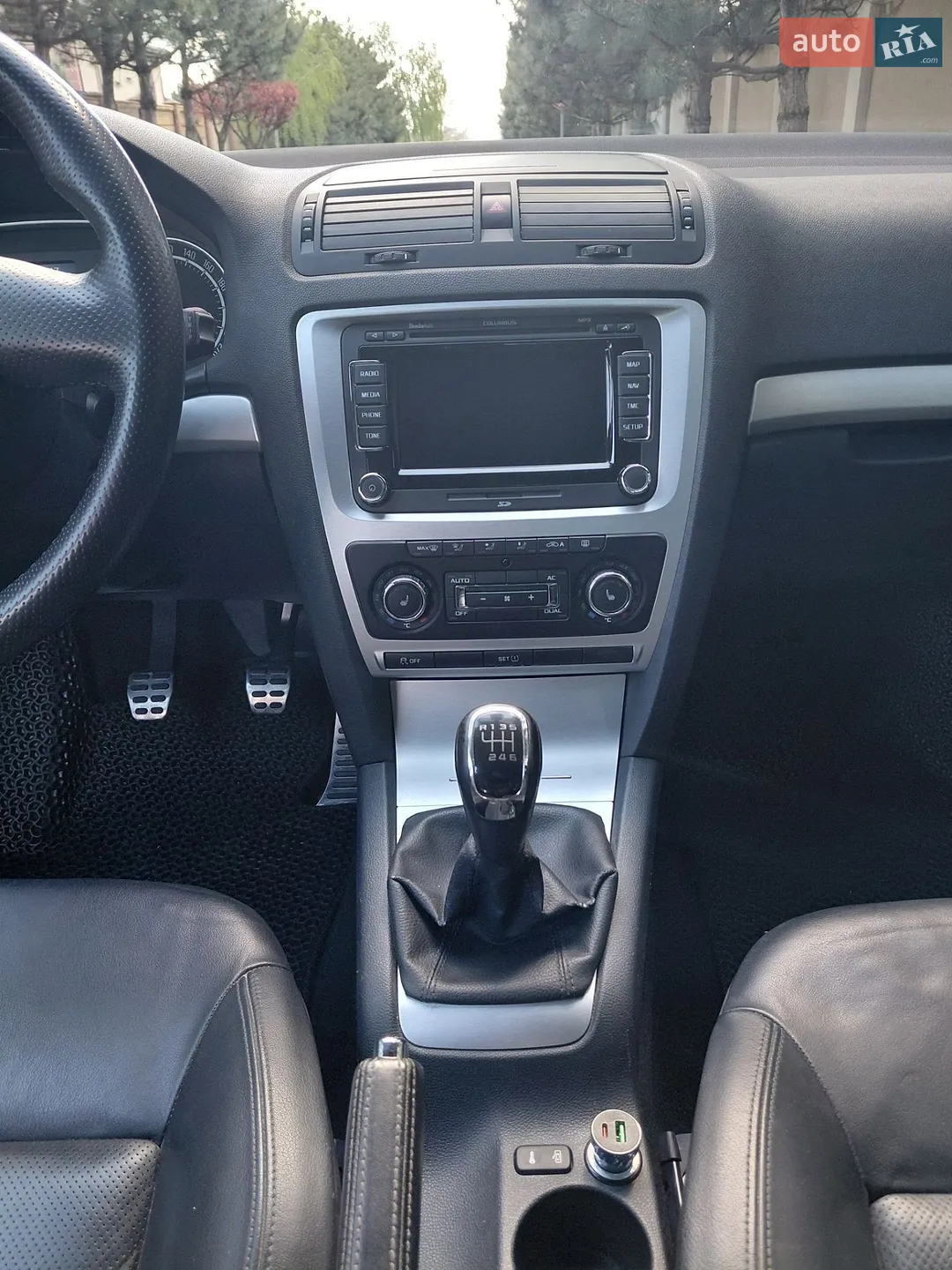 2011 Skoda Octavia - мініатюра 9