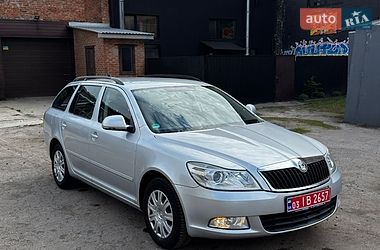 Універсал Skoda Octavia 2010 в Охтирці