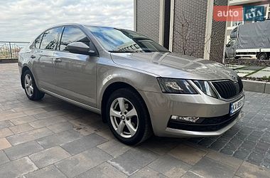 Лифтбек Skoda Octavia 2018 в Киеве