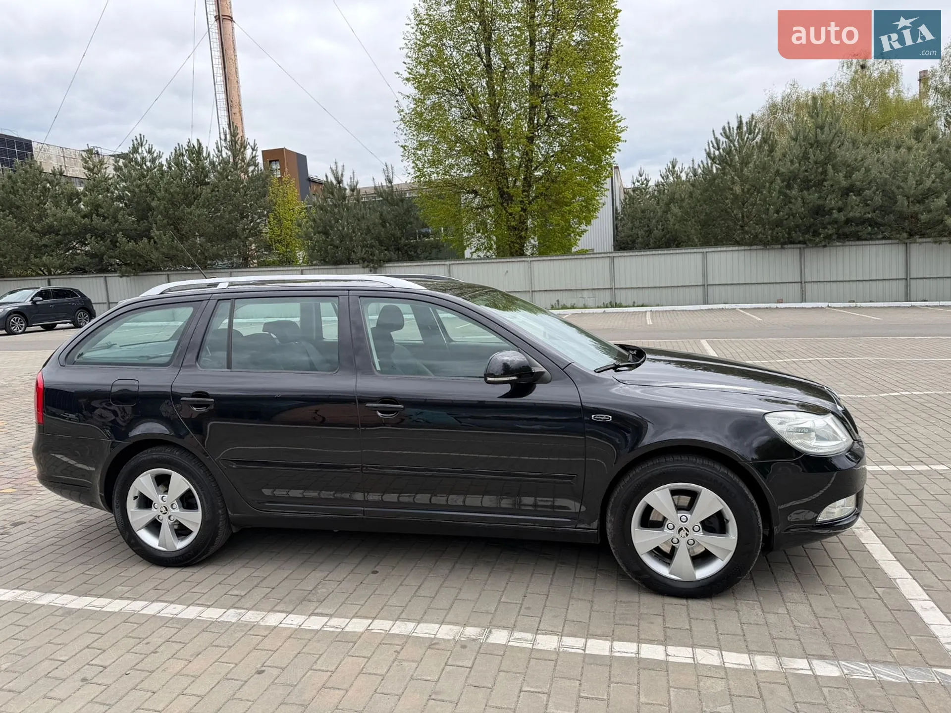 2010 Skoda Octavia - мініатюра 10