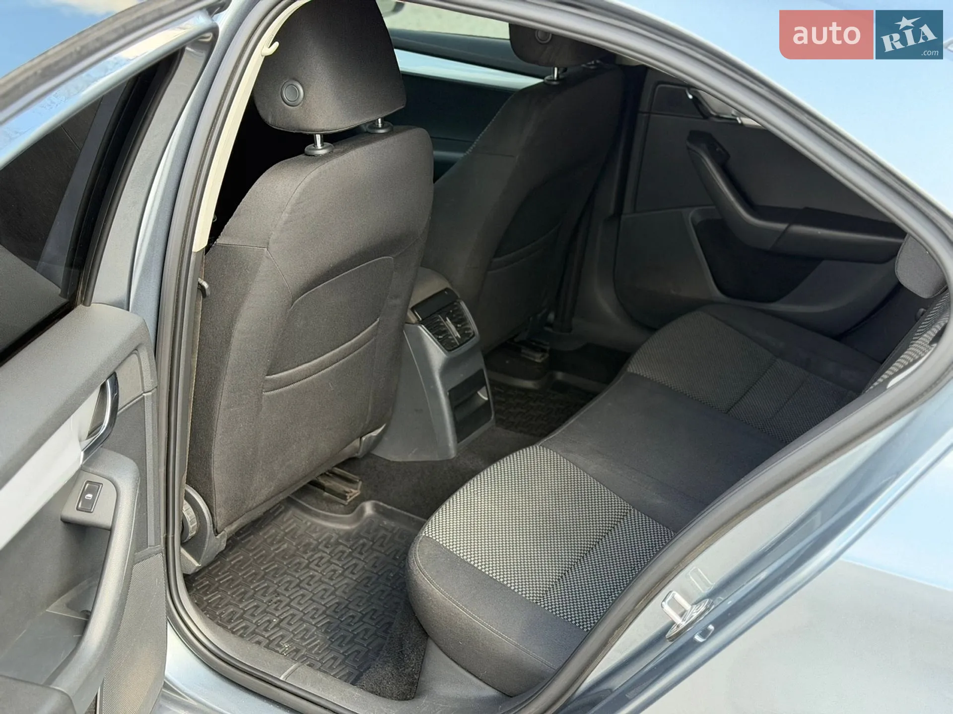 2013 Skoda Octavia - мініатюра 14