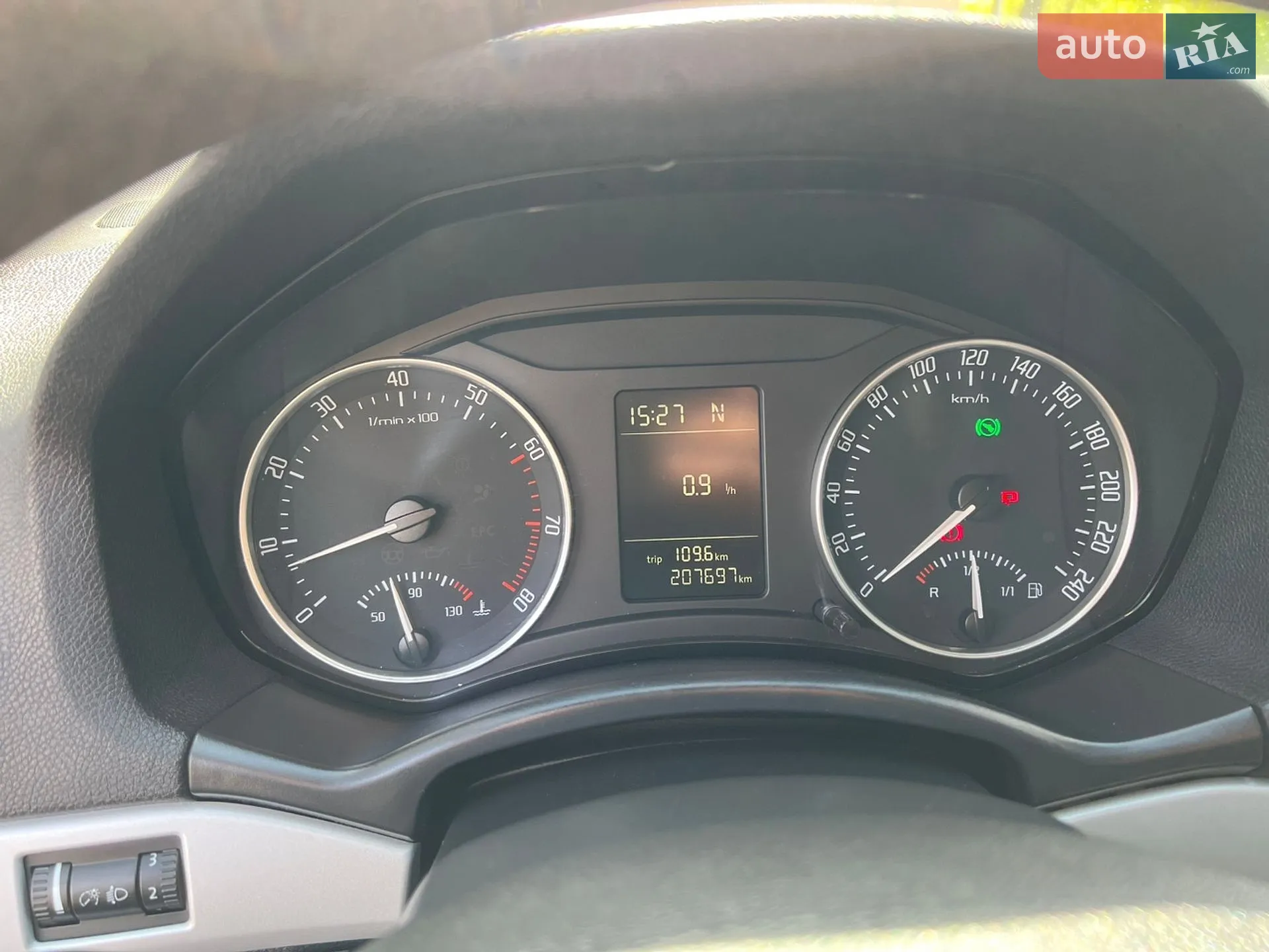 2010 Skoda Octavia - мініатюра 21