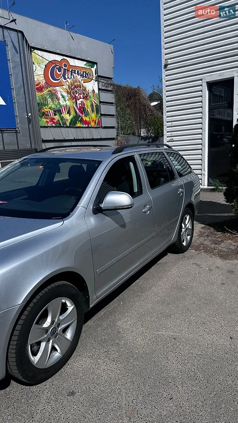 2011 Skoda Octavia - мініатюра 5