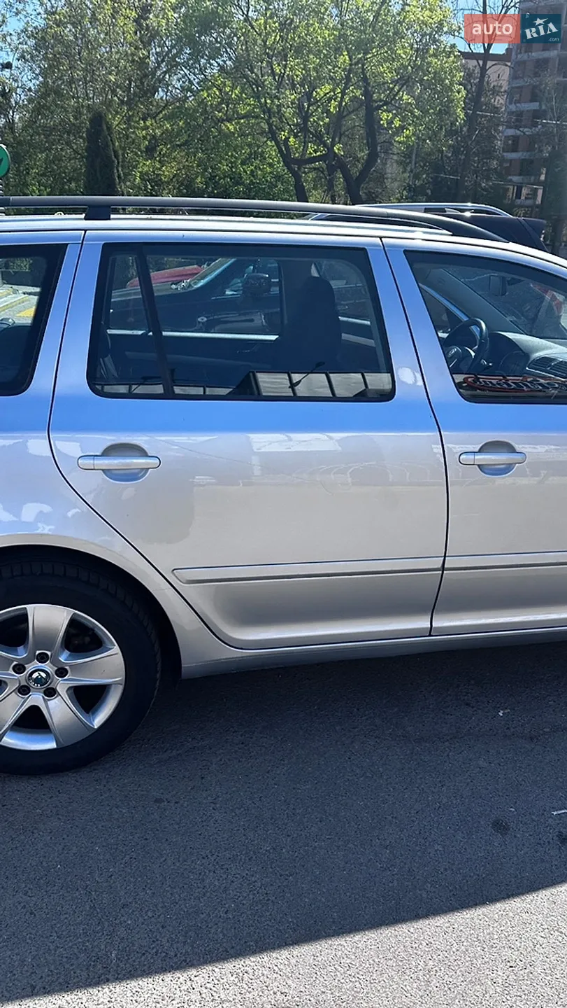 2011 Skoda Octavia - мініатюра 14