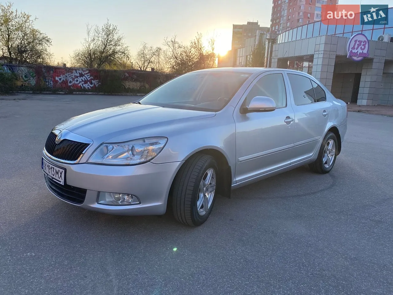 2010 Skoda Octavia - мініатюра 13