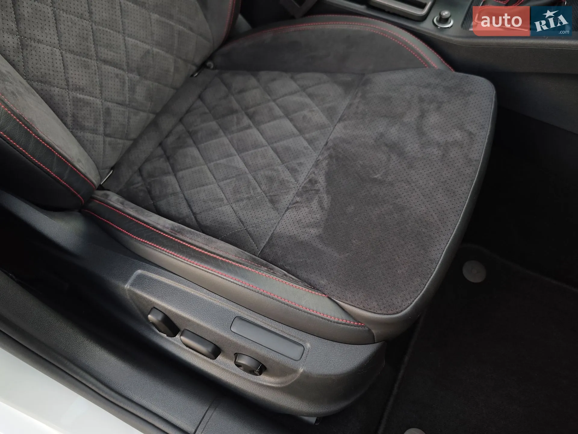 2019 Skoda Octavia - мініатюра 76