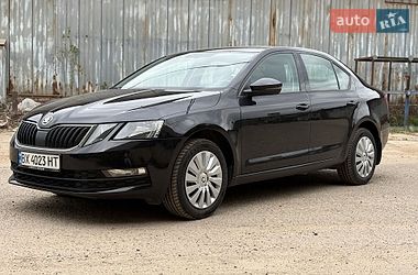 Лифтбек Skoda Octavia 2018 в Львове