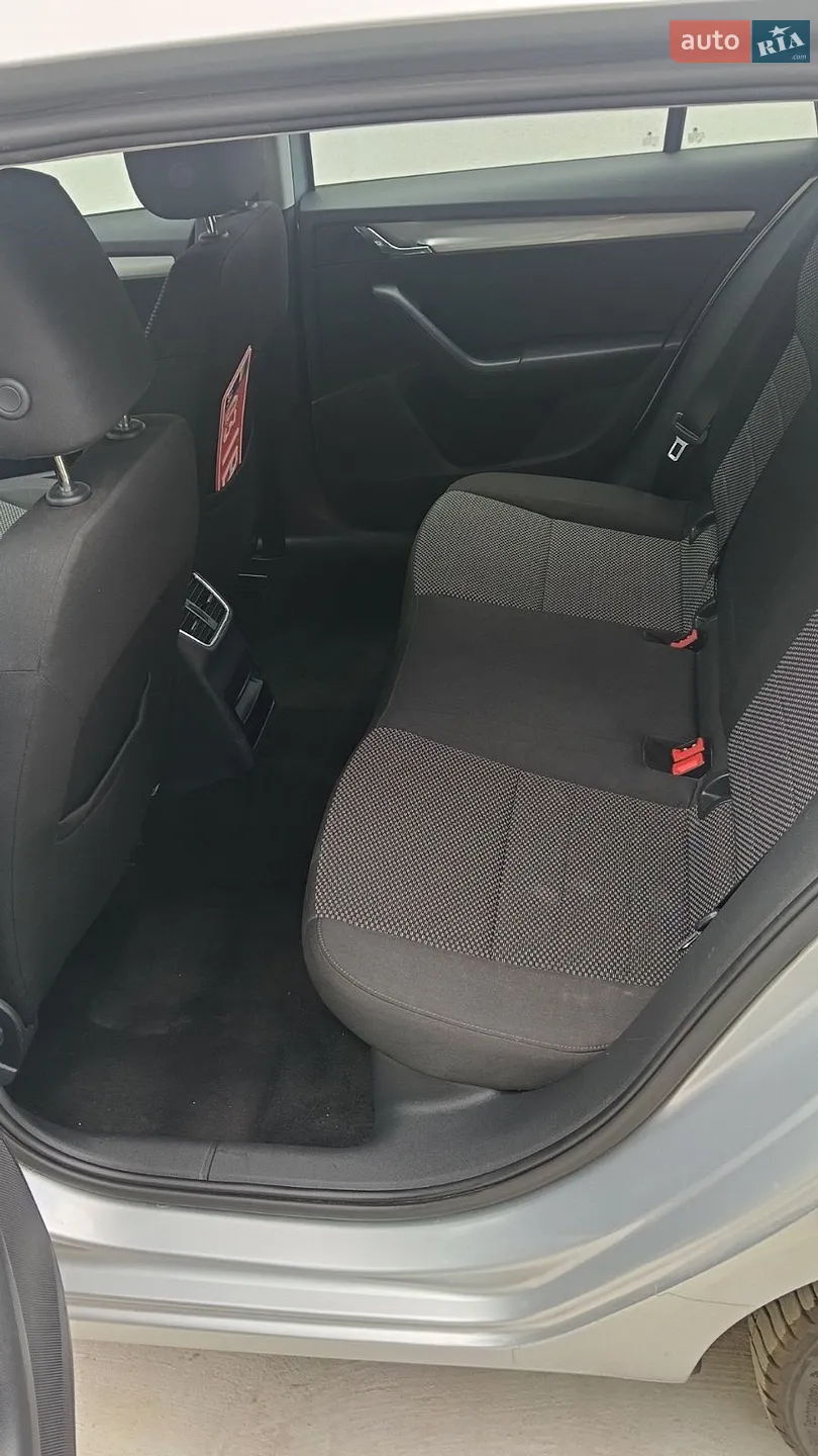 2013 Skoda Octavia - мініатюра 26