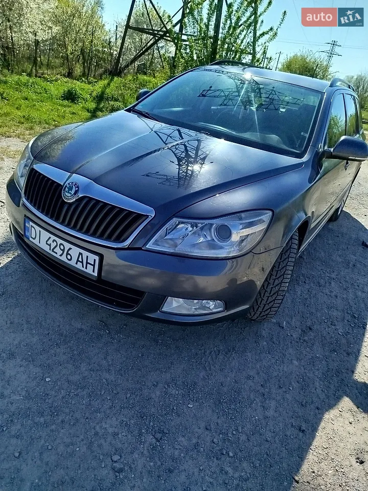 2010 Skoda Octavia - мініатюра 11
