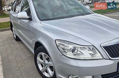 Универсал Skoda Octavia 2013 в Хмельницком