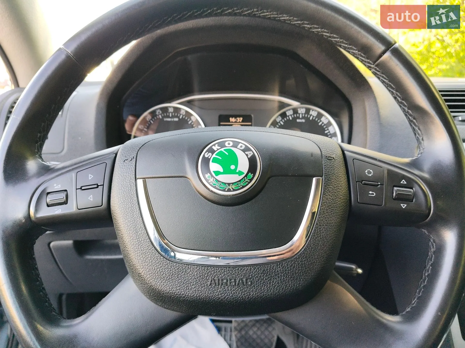 2011 Skoda Octavia - мініатюра 27