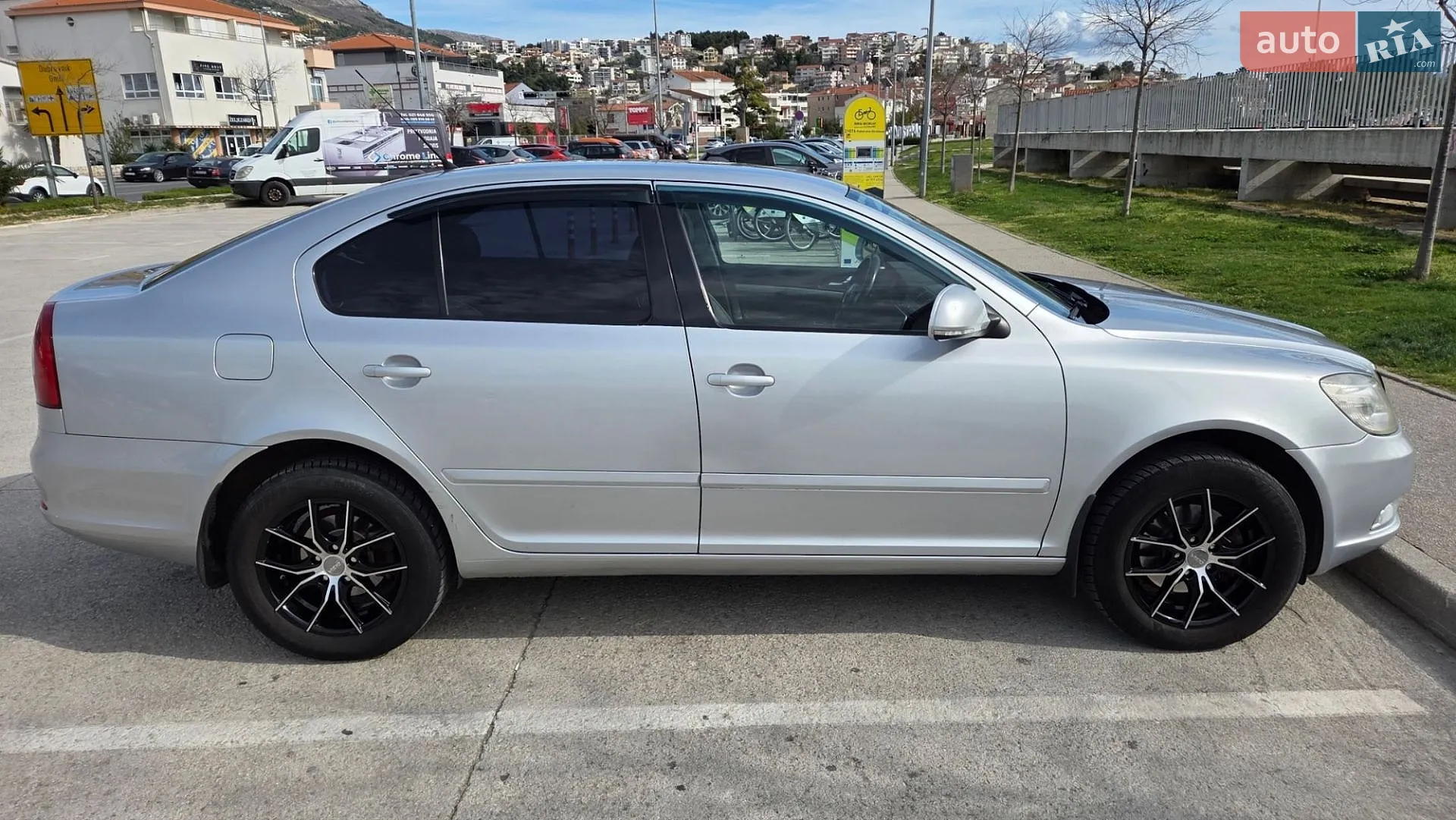 2010 Skoda Octavia - мініатюра 6