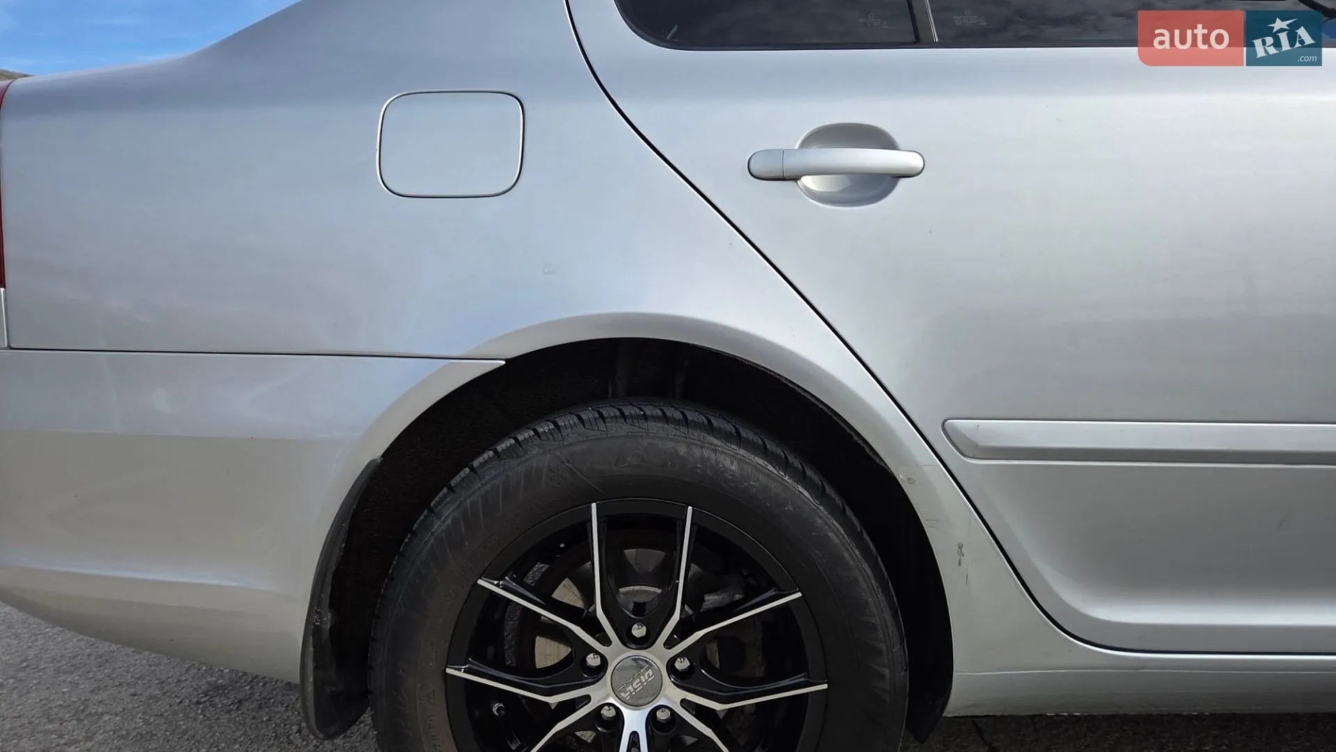 2010 Skoda Octavia - мініатюра 19
