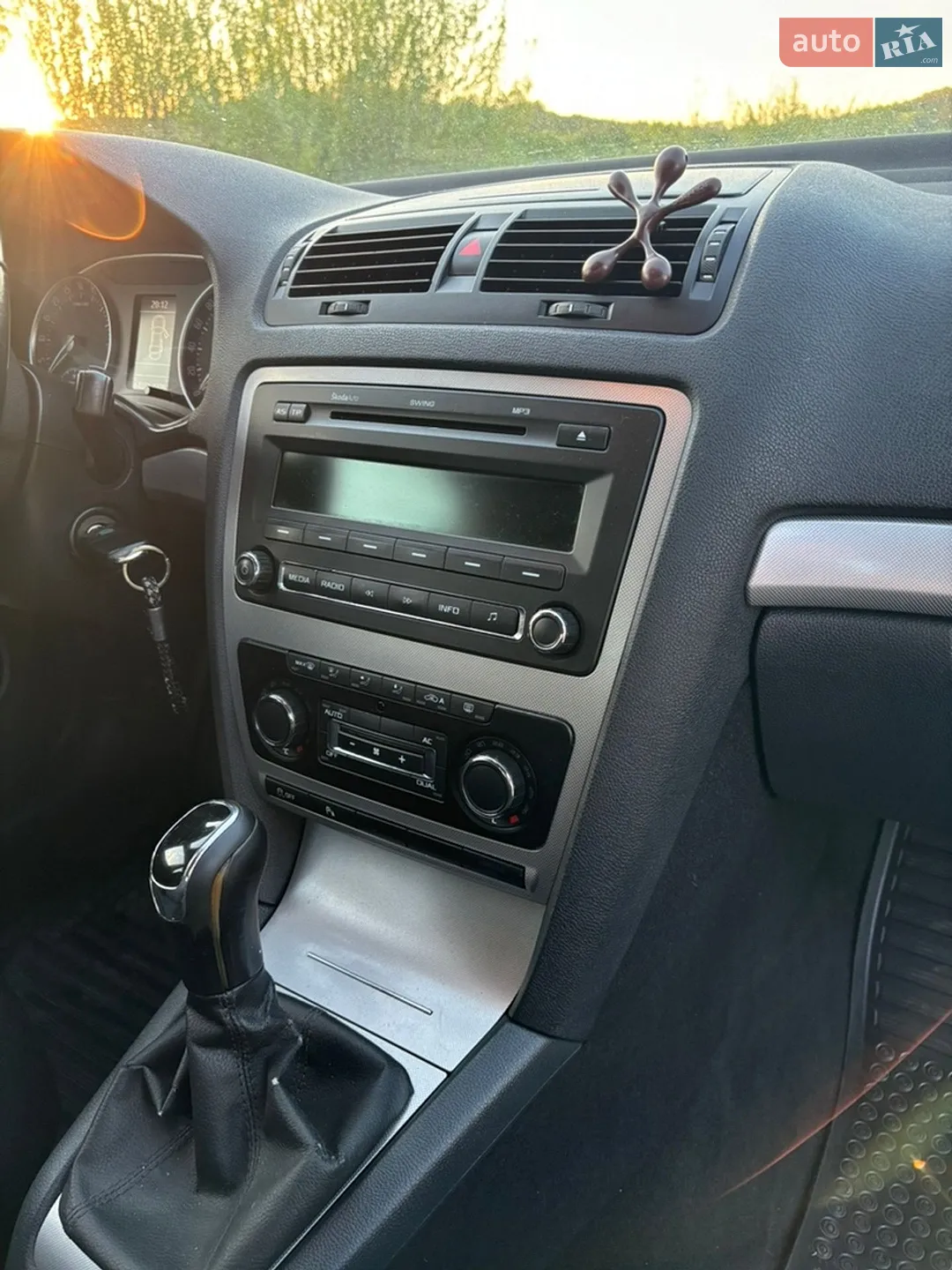 2011 Skoda Octavia - мініатюра 15