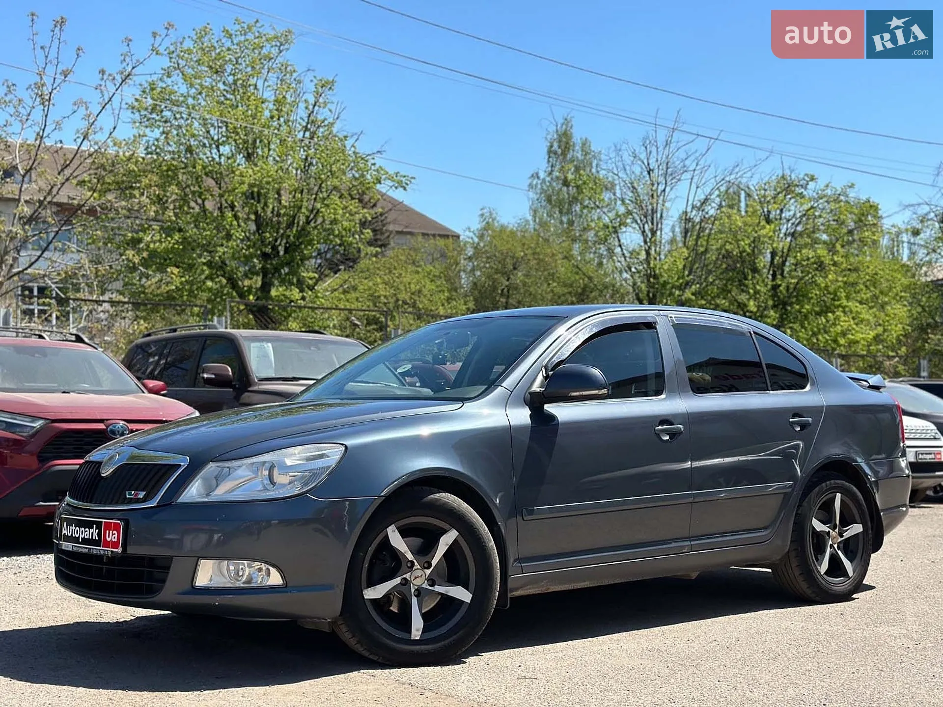 2010 Skoda Octavia - мініатюра 2