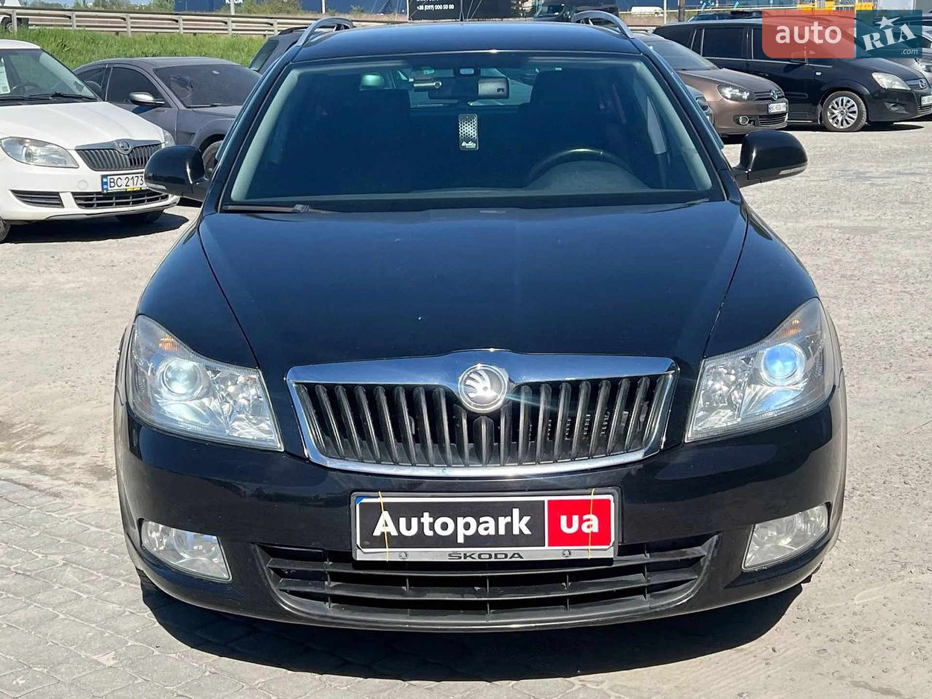 2010 Skoda Octavia - мініатюра 15