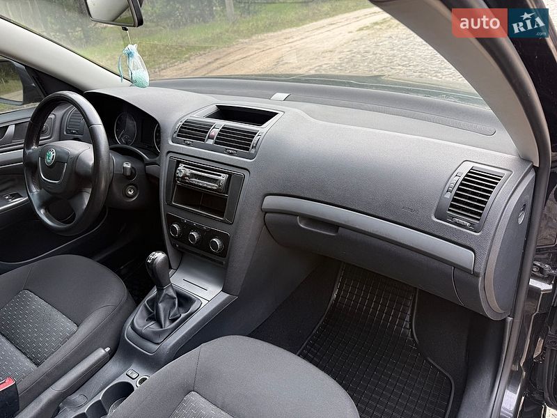 Ліфтбек Skoda Octavia 2009 в Охтирці